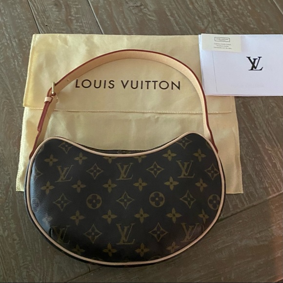 LOUIS VUITTON Croissant PM Mini Bag - Picture 12 of 14